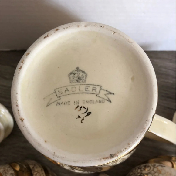 1940s  Sadler England Gold Chintz Swirl Tea Set - Picture 4 of 13